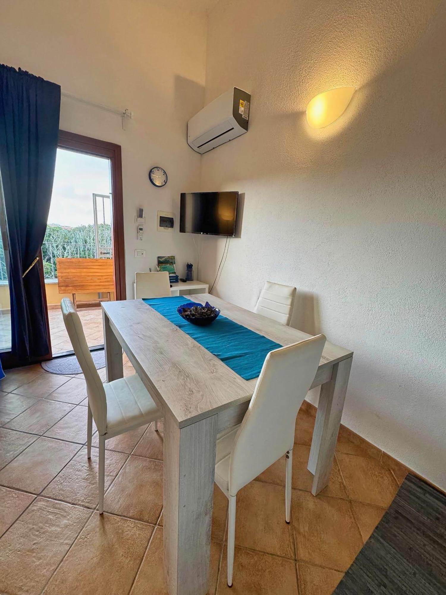 Case Vacanze A Santa Teresa Di Gallura Exterior foto