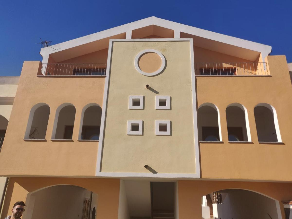 Case Vacanze A Santa Teresa Di Gallura Exterior foto